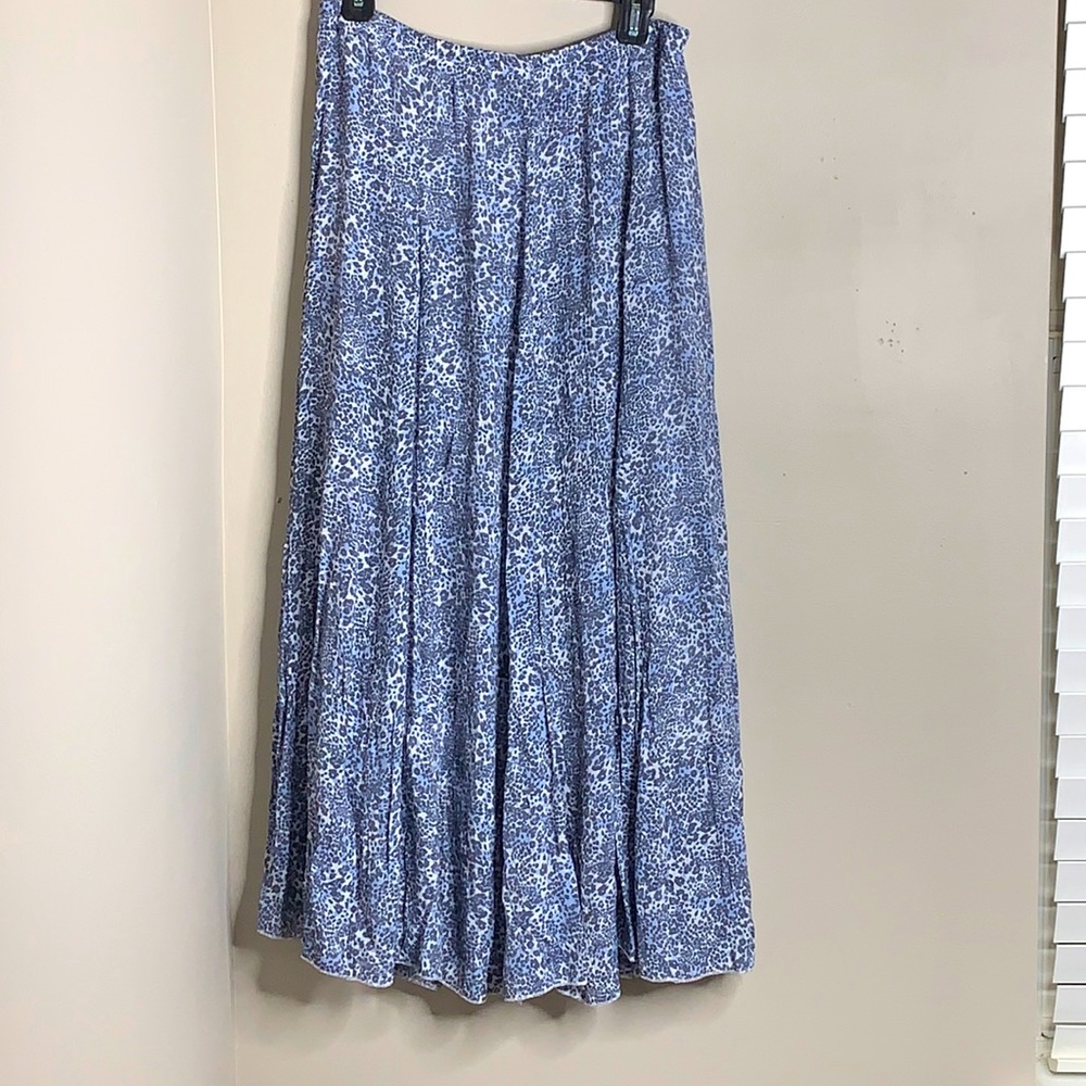 NEW DIRECTIONS Maxi Skirt size M Blue Leopard Print